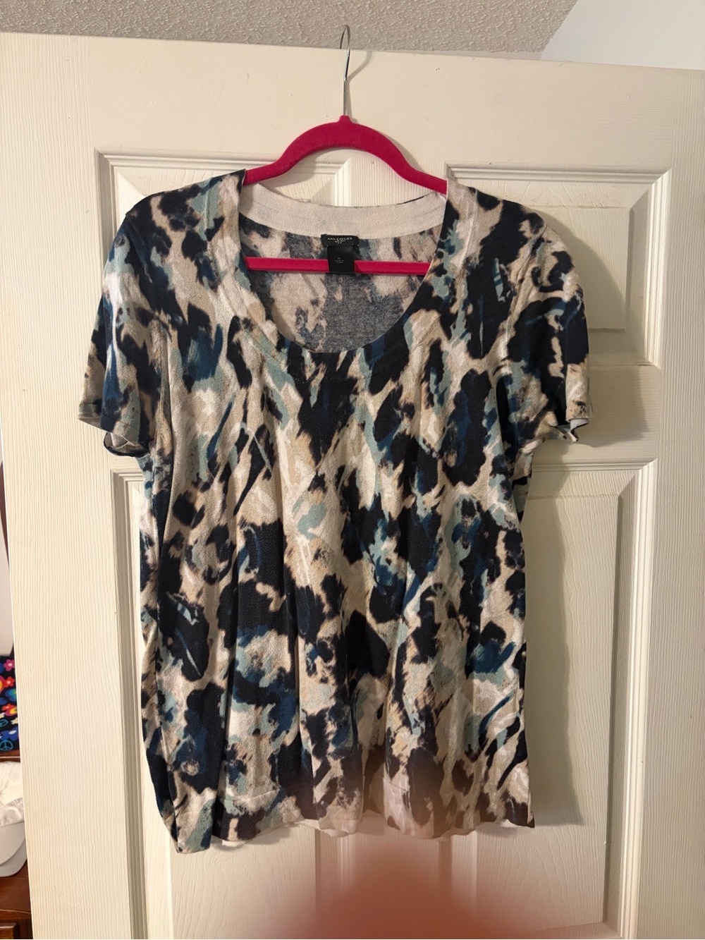 Ann Taylor Scoop Neck Short Sleeve Sweater in Cream, Navy & Teal